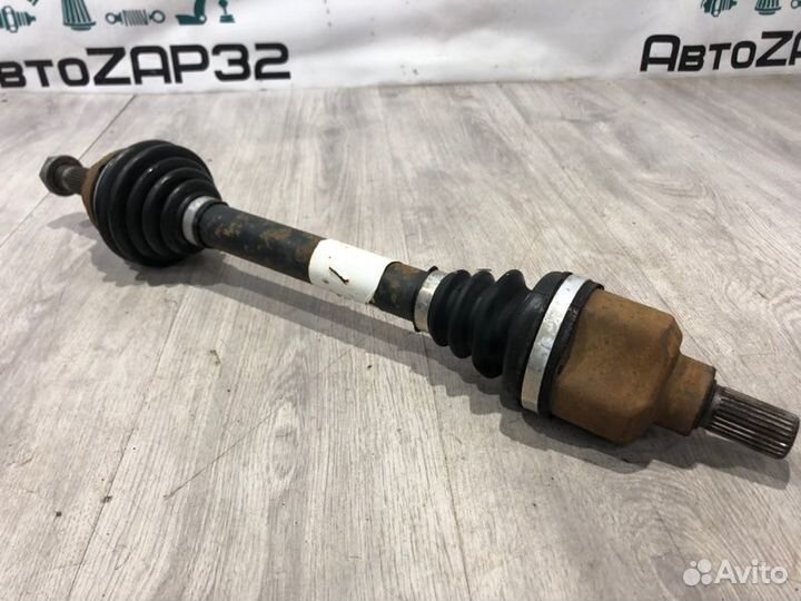 Привод передний левый Peugeot 308 EP6 2010