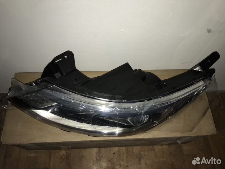 Фара левая Кия Рио 3