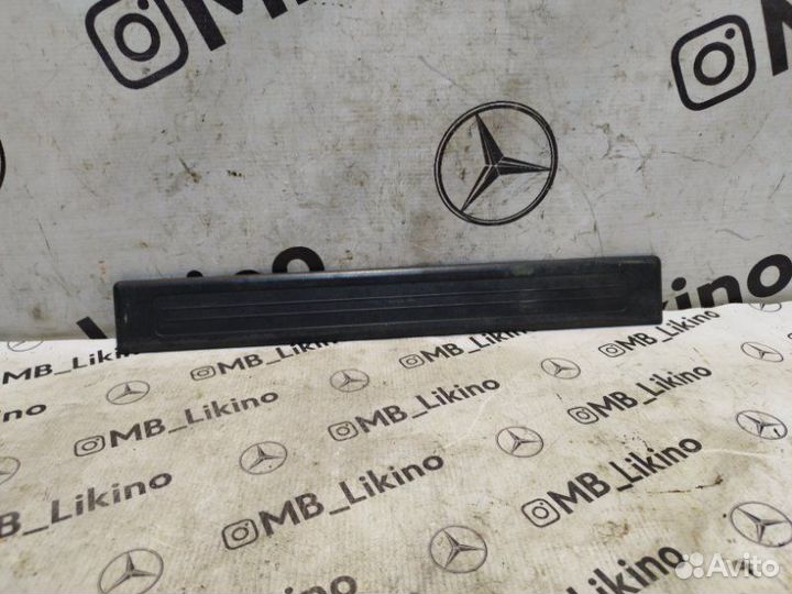 Накладка порога передняя левая Mercedes Gl X164