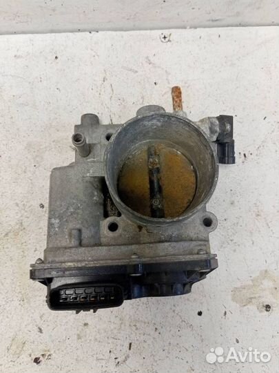 Дроссельная заслонка