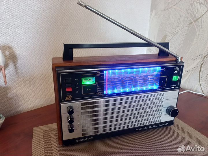 Радиоприемник океан 209 /60 лет СССР