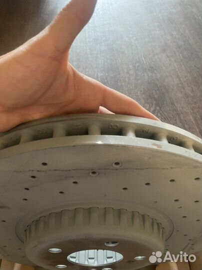 Продам передние оригинальные диски мерседес