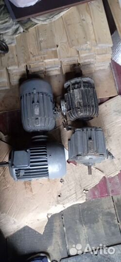 Электродвигатель с редуктором