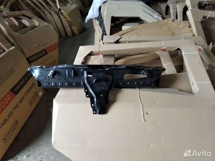 Суппорт радиатора Mitsubishi ASX 2010 - 2019