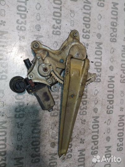 Стеклоподъемник задний левый Toyota Camry XV30 2.4