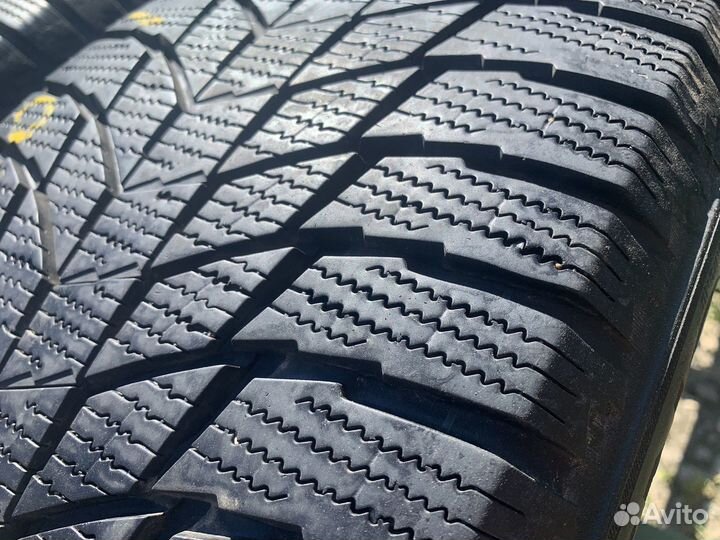 Triangle Snowlink TWT02 225/50 R17