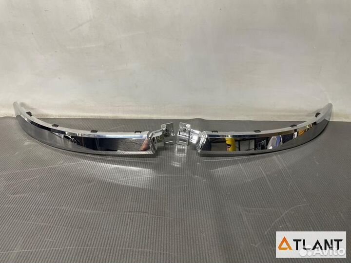 Ресничка nissan elgrand