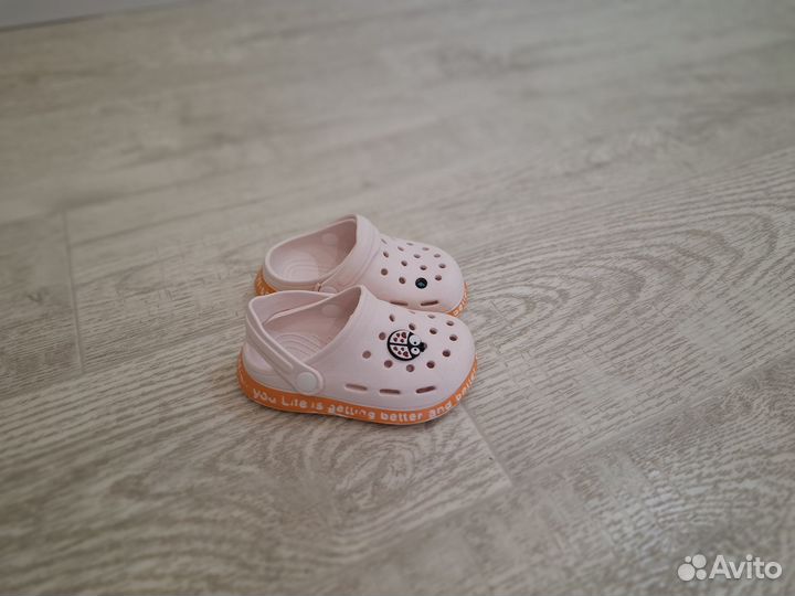 Обувь для девочки 24 размер- пакетом