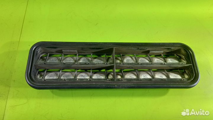 Решётка вентиляционная для Mercedes-Benz W211