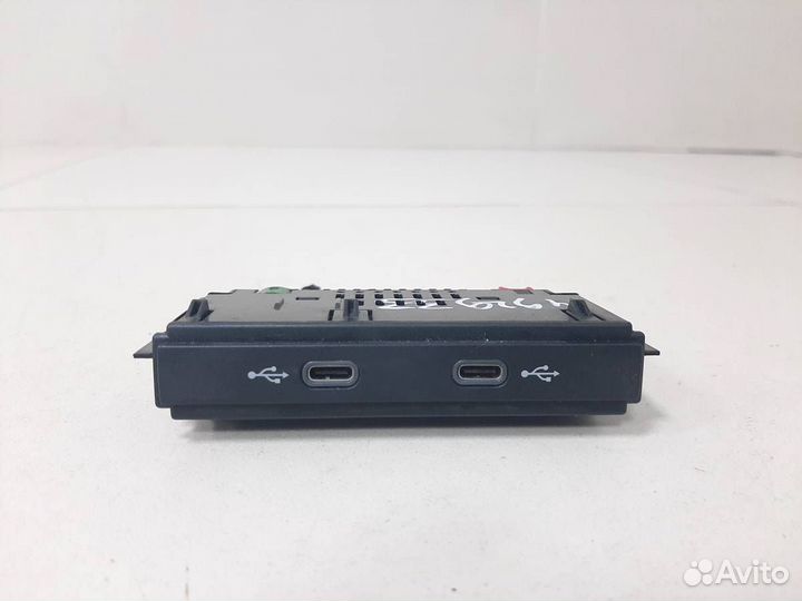 Разъем USB AUX Volkswagen Tiguan 2017