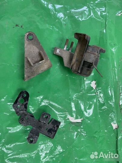 Опора двигателя правая Lifan X60 1.8