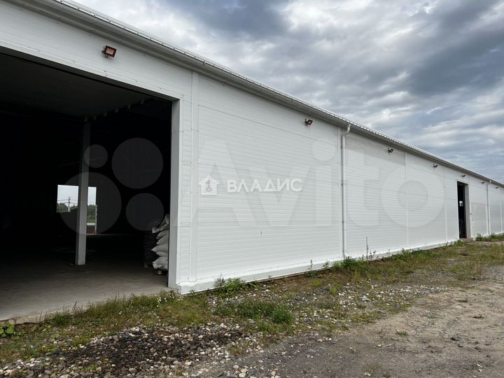Сдам складское помещение, 1350 м²