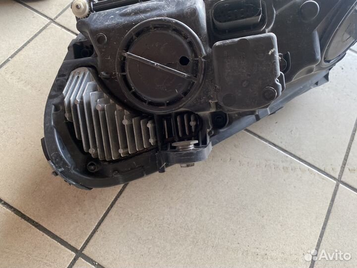 Фара ксенон Mercedes E-Class W212 правая дорест