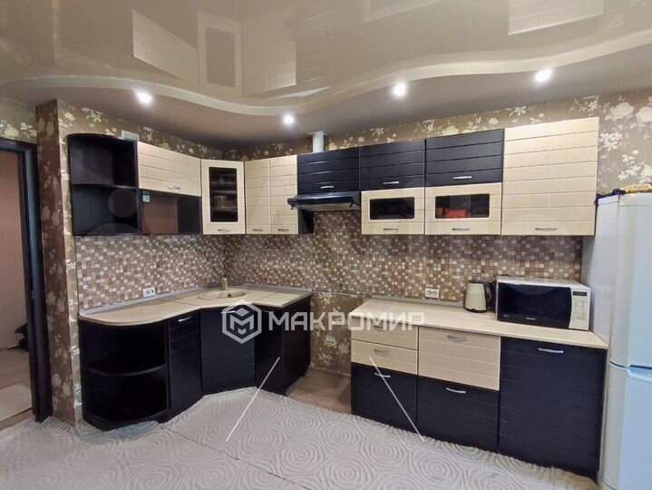 3-к. квартира, 79 м², 3/17 эт.