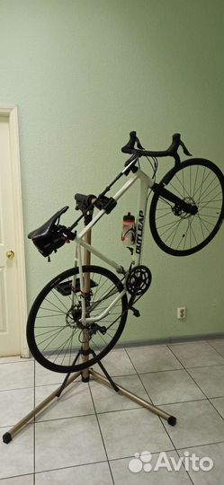 Стойка для ремонта и обслуживания велосипеда