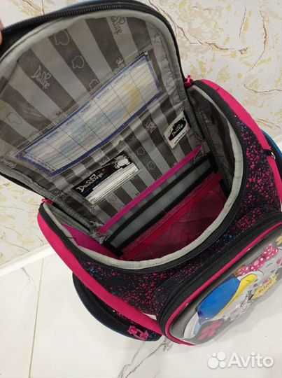 Школьный рюкзак, Ранец