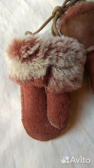 Детские замшевые варежки