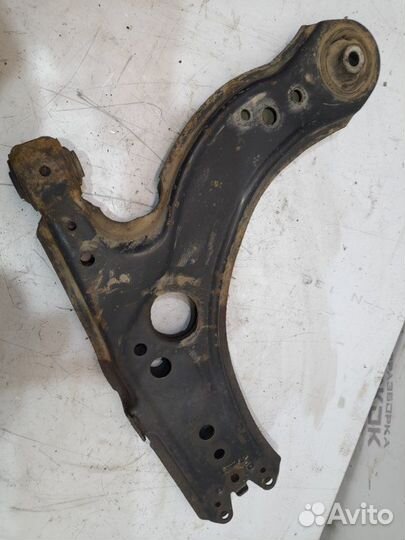 Рычаг передний правый Volkswagen Golf 4 (3D) AKQ