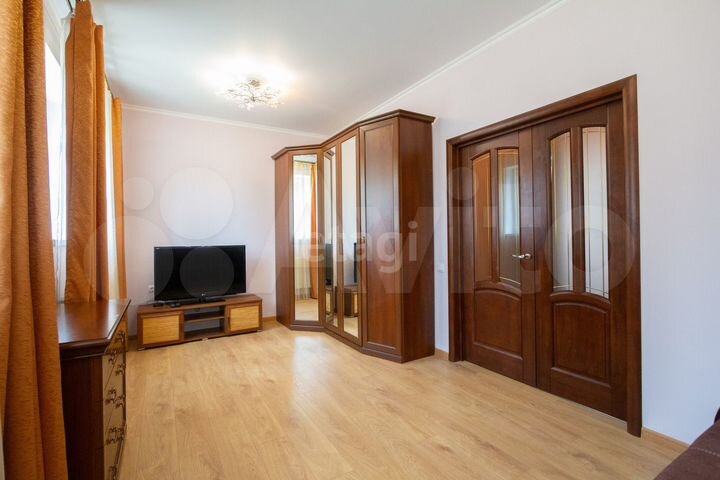 2-к. квартира, 54,5 м², 1/3 эт.