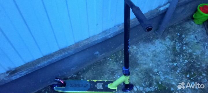 Трюковой самокат