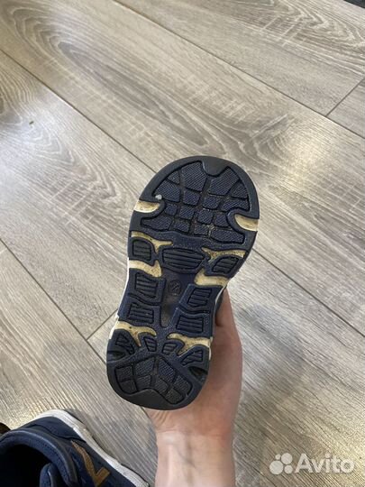 Детские ботинки