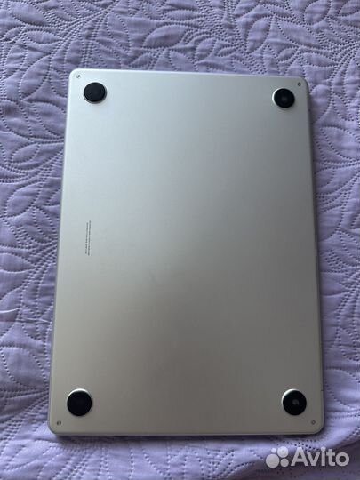 Apple MacBook air 13 2022 m2 16 512