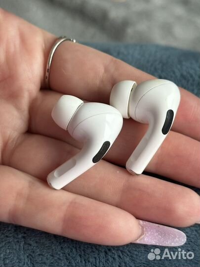 Левый наушник airpods pro 1
