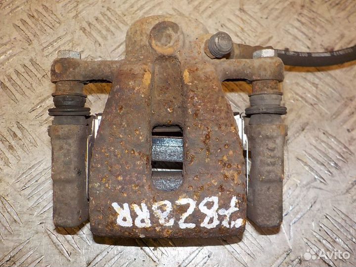 Суппорт задний правый Land Rover Freelander 2