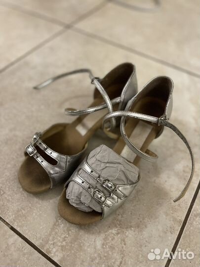 Детские туфли для бальных танцев