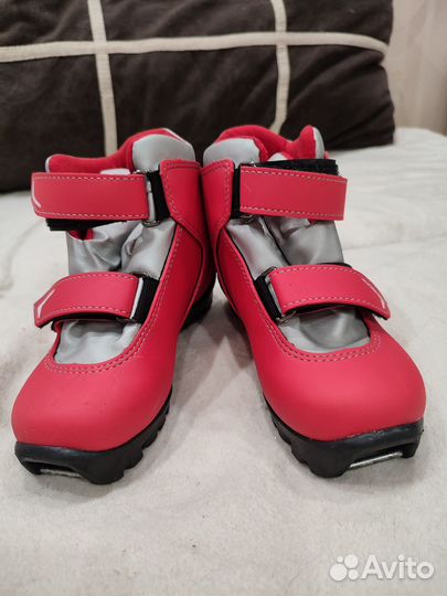 Лыжные ботинки