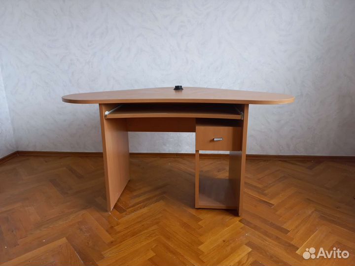 Компьютерный столик бу