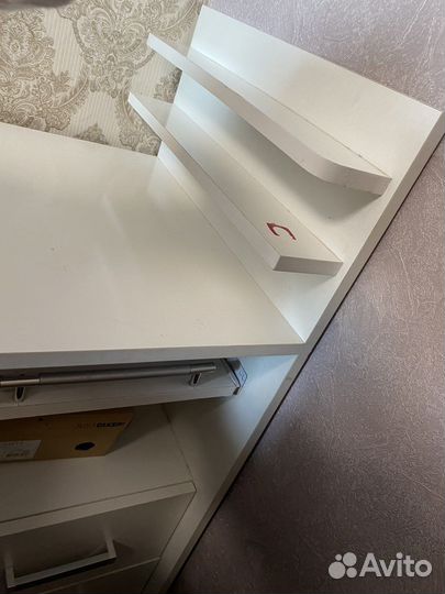 Маникюрный стол складной