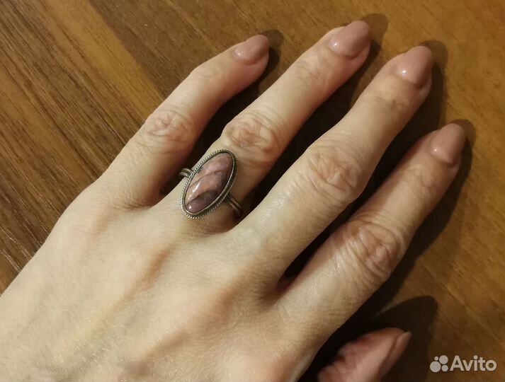 Серьги и кольцо из серебра с камнем родонит