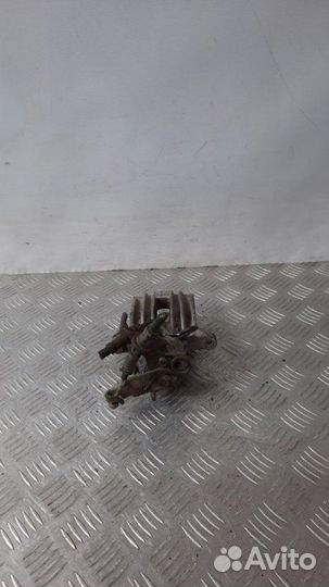 Суппорт тормозной задний левый Audi A3 хэтчбэк 5