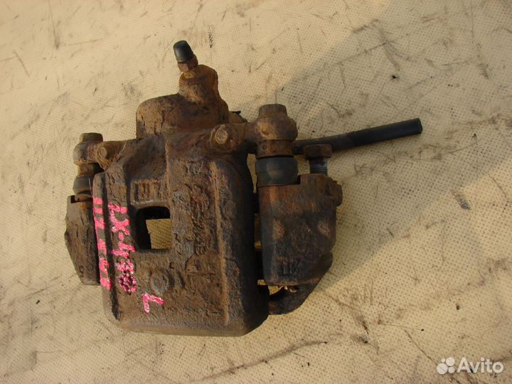 Задние суппорта Lexus lx470 06г