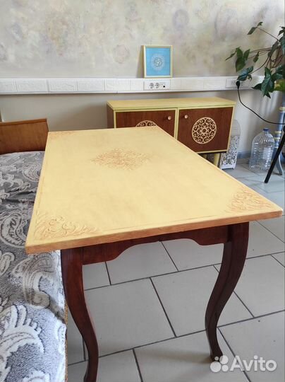 Тумба и журнальный столик