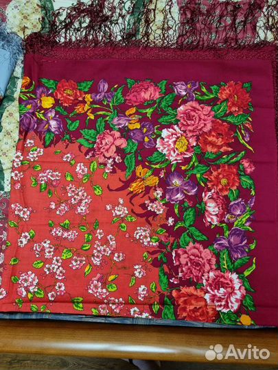 Шали и платки павловопосадские