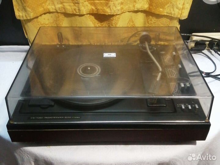 Проигрыватель винила радиотехника 301М стерео