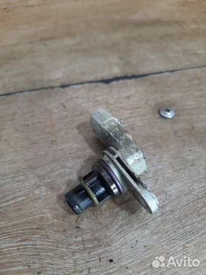 Датчик распредвала Opel Corsa D 5дв хечбек Z13DTH