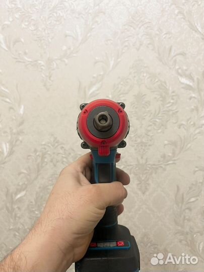 Гайковерт Makita ударный бесщеточный