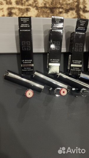 Givenchy жидкая помада для губ Le Rouge