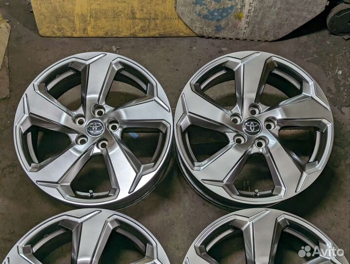 Оригинальные диски Toyota RAV4 XA50. 5*114,3