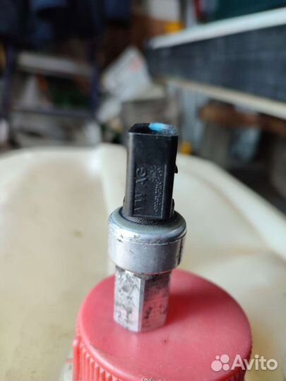 Датчик давления кондиционера VW, audi, skoda