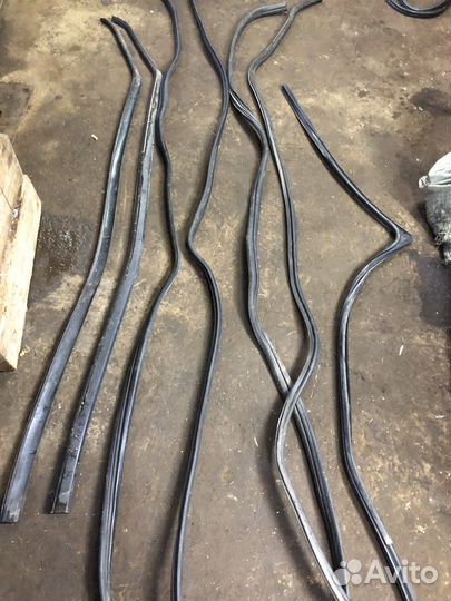 Уплотнительная резинка на renault logan