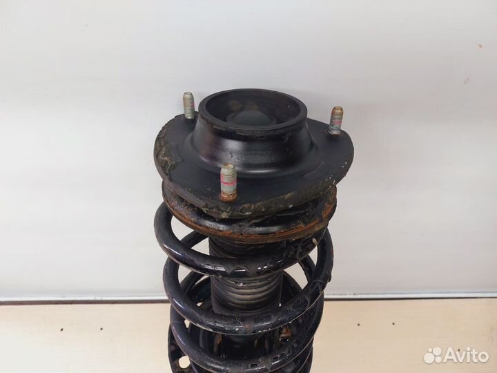 Стойка передняя правая KIA Sportage 2