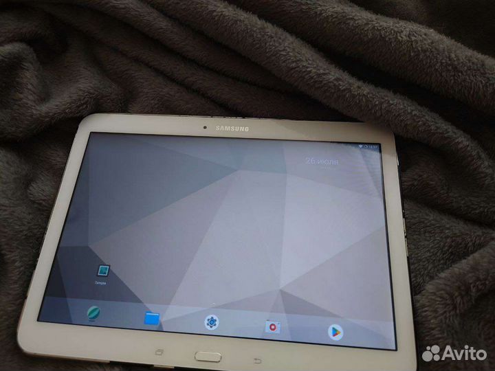 Планшет Samsung Galaxy Tab 4