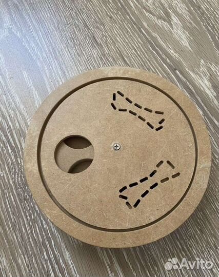 Игрушка для кошек и собак