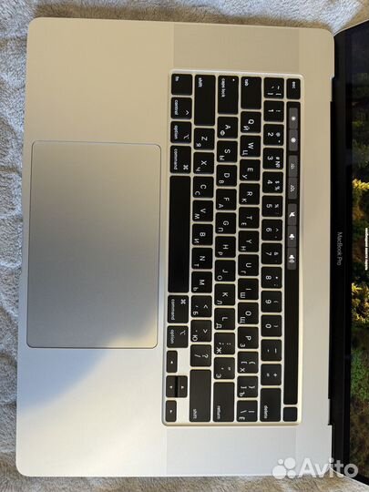 MacBook Pro 16. 5600M. 64GB. 1TB