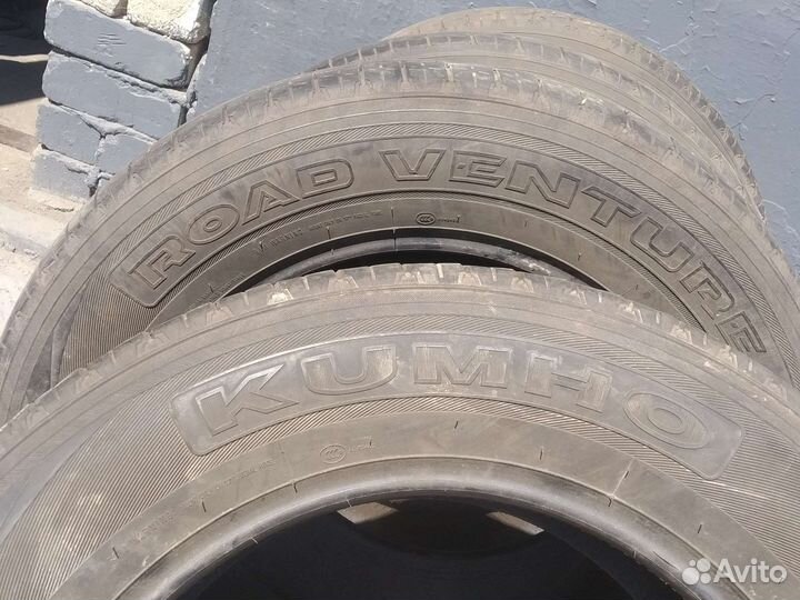 Kumho Road Venture ST KL16 235/65 R17