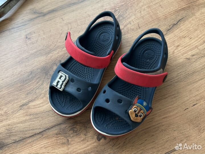Сандалии crocs c9